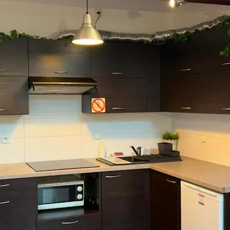 Szafir 4b アパート